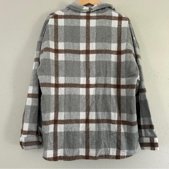 NWOT Plaid Gray and Brown Women's Jacket Shacket Button Down Sweater Casual XL - Picture 6 of 8